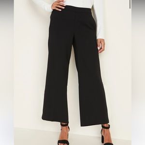 Comfy Wide-Leg Pull-on Pant